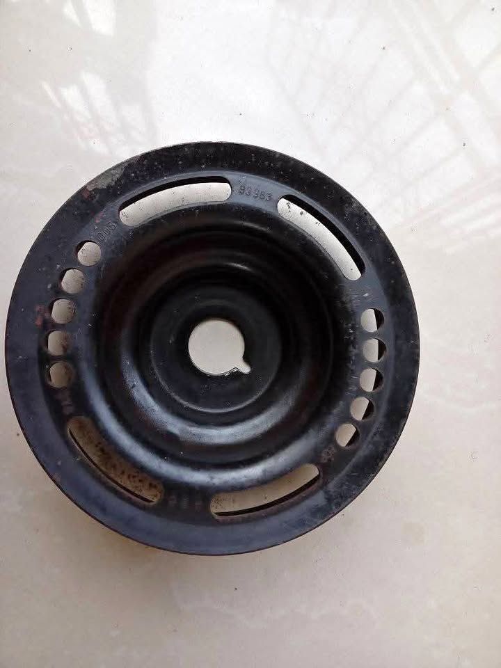Opel Corsa Utility 1.4/1.6 Crankshaft Pulley - Private Seller Opel Corsa Utility 1.4/1.6 Crankshaft Pulley - Private Seller