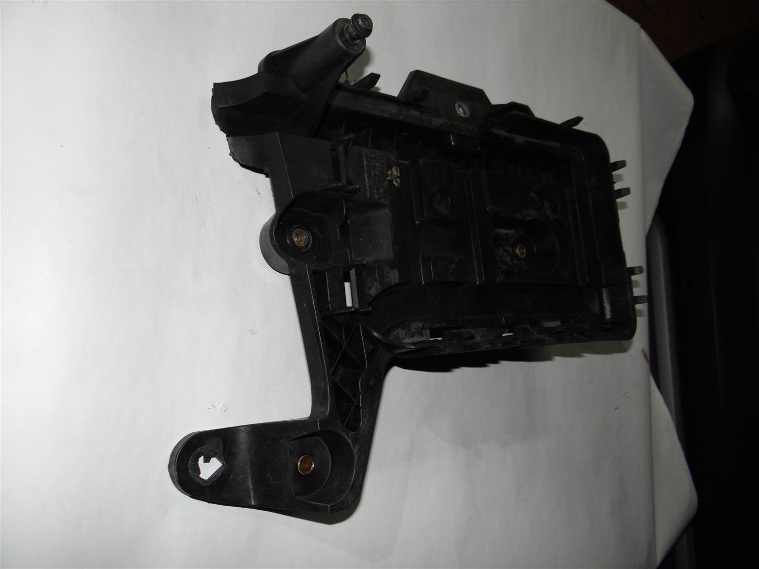 VW Scirocco battery holder