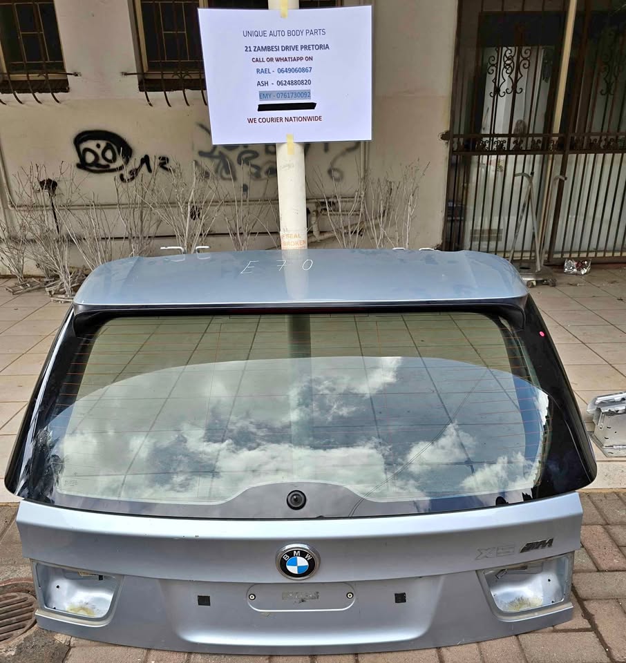 BMW X5 E70 Tailgate Complete BMW X5 E70 Tailgate Complete
