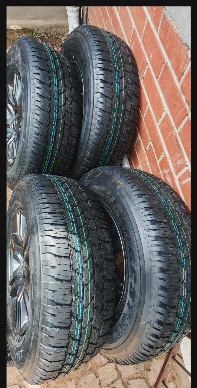 17inch Toyota Hilux/Fortuner OEM mags with brand new 265/65/17 Bridgestone Duell - Private Seller 17inch Toyota Hilux/Fortuner OEM mags with brand new 265/65/17 Bridgestone Duell - Private Seller