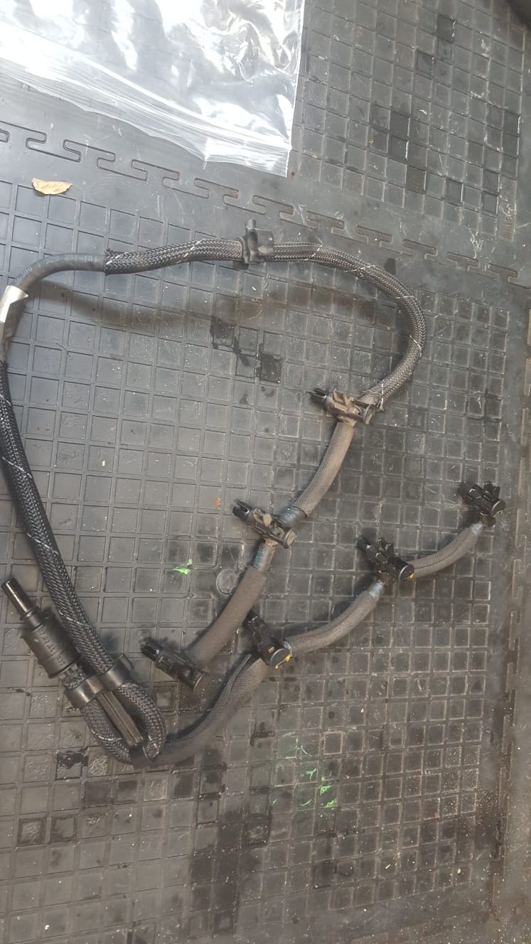 2010 Discovery 4 3.0l SDV6 SE Leak off lines for sale 2010 Discovery 4 3.0l SDV6 SE Leak off lines for sale