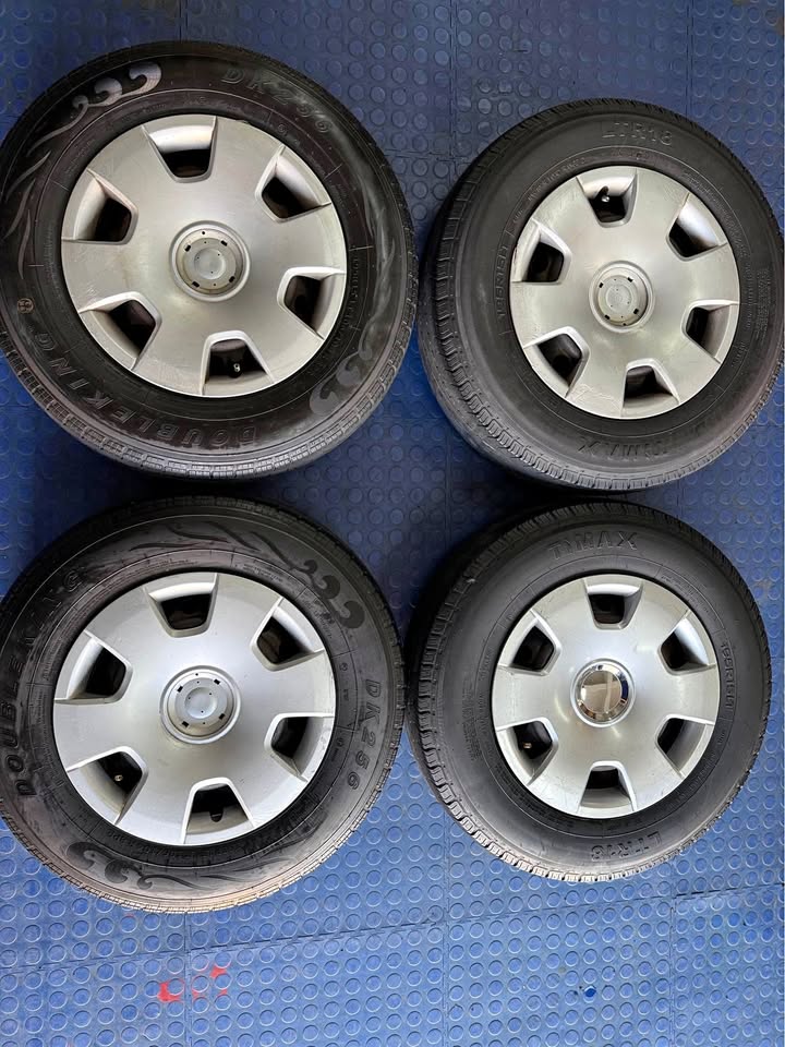 15 INCH TOYOTA QUANTAM STEELIES+TYRES PRE- OWNED - Private Seller 15 INCH TOYOTA QUANTAM STEELIES+TYRES PRE- OWNED - Private Seller