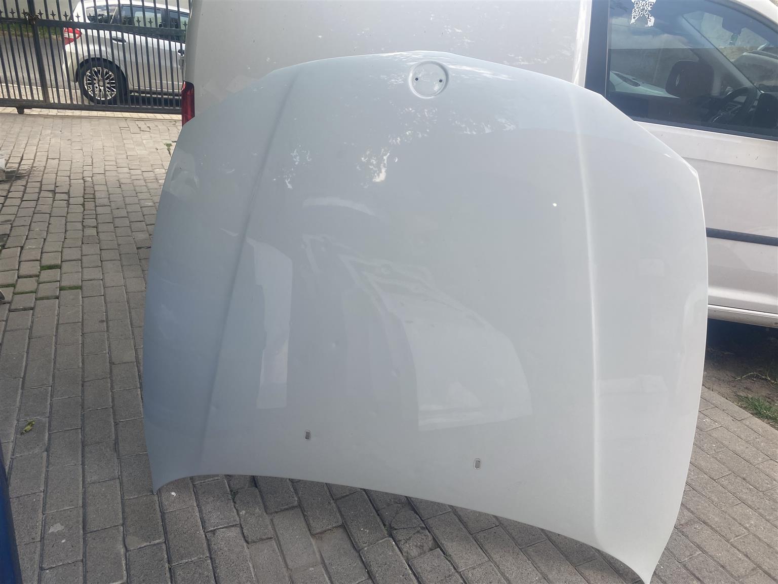 2014 BMW 1 SERIES 135I M SPORT BONNET FOR SALE. IN PRISTINE CONDITION 2014 BMW 1 SERIES 135I M SPORT BONNET FOR SALE. IN PRISTINE CONDITION