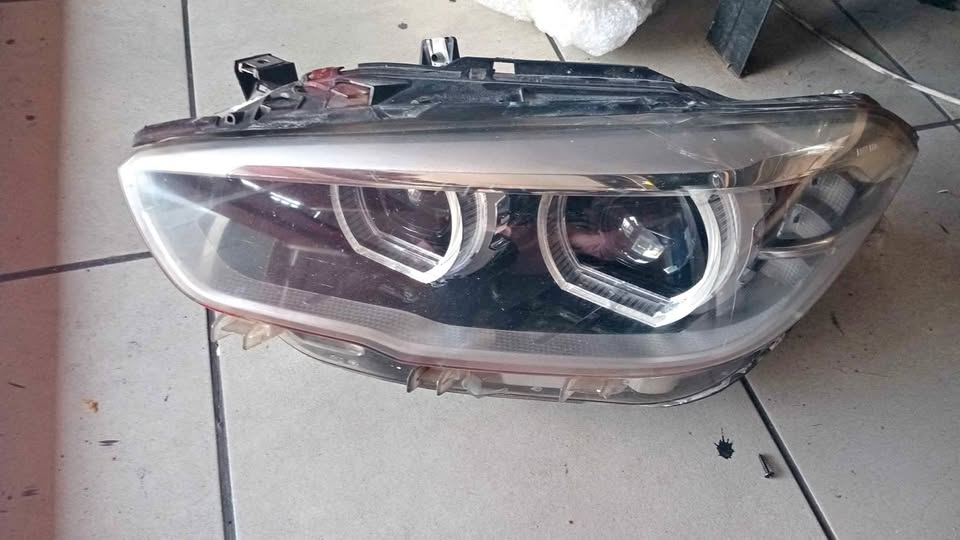 BMW f21 headlight - Private Seller BMW f21 headlight - Private Seller