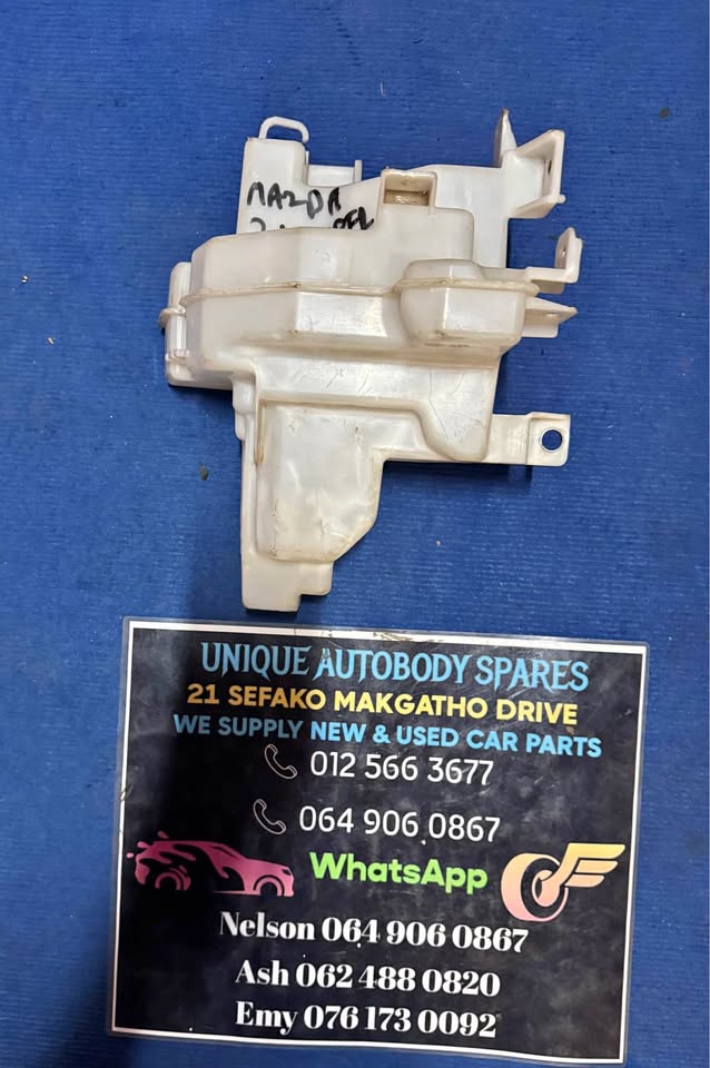 Mazda 2 Wiper Bottle Tank - Private Seller Mazda 2 Wiper Bottle Tank - Private Seller