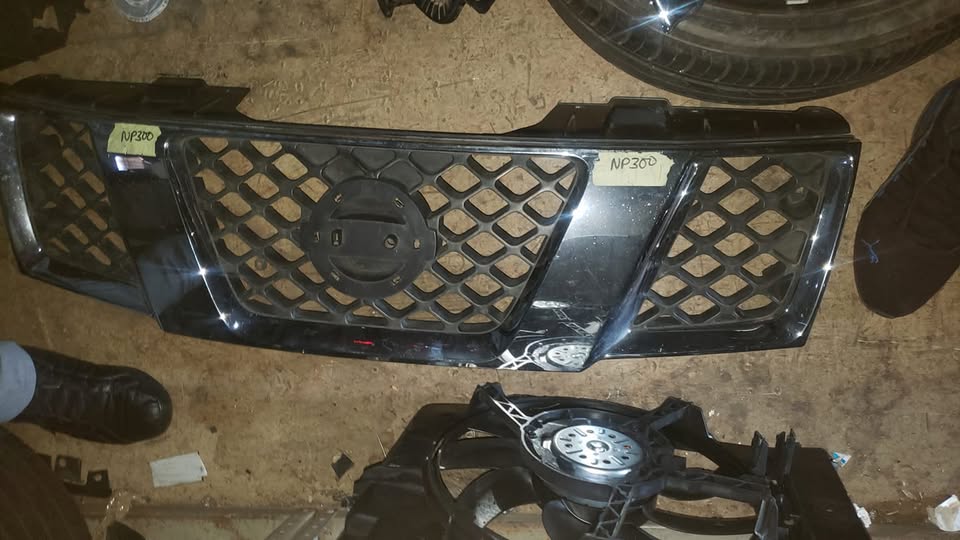Nissan NP 200 grille - Private Seller Nissan NP 200 grille - Private Seller