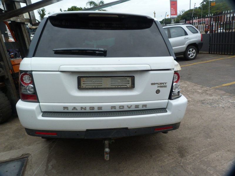Land Rover Range Rover Sport 3.0 D HSE AT White - 2011 STRIPPING FOR SPARES - Private Seller Land Rover Range Rover Sport 3.0 D HSE AT White - 2011 STRIPPING FOR SPARES - Private Seller
