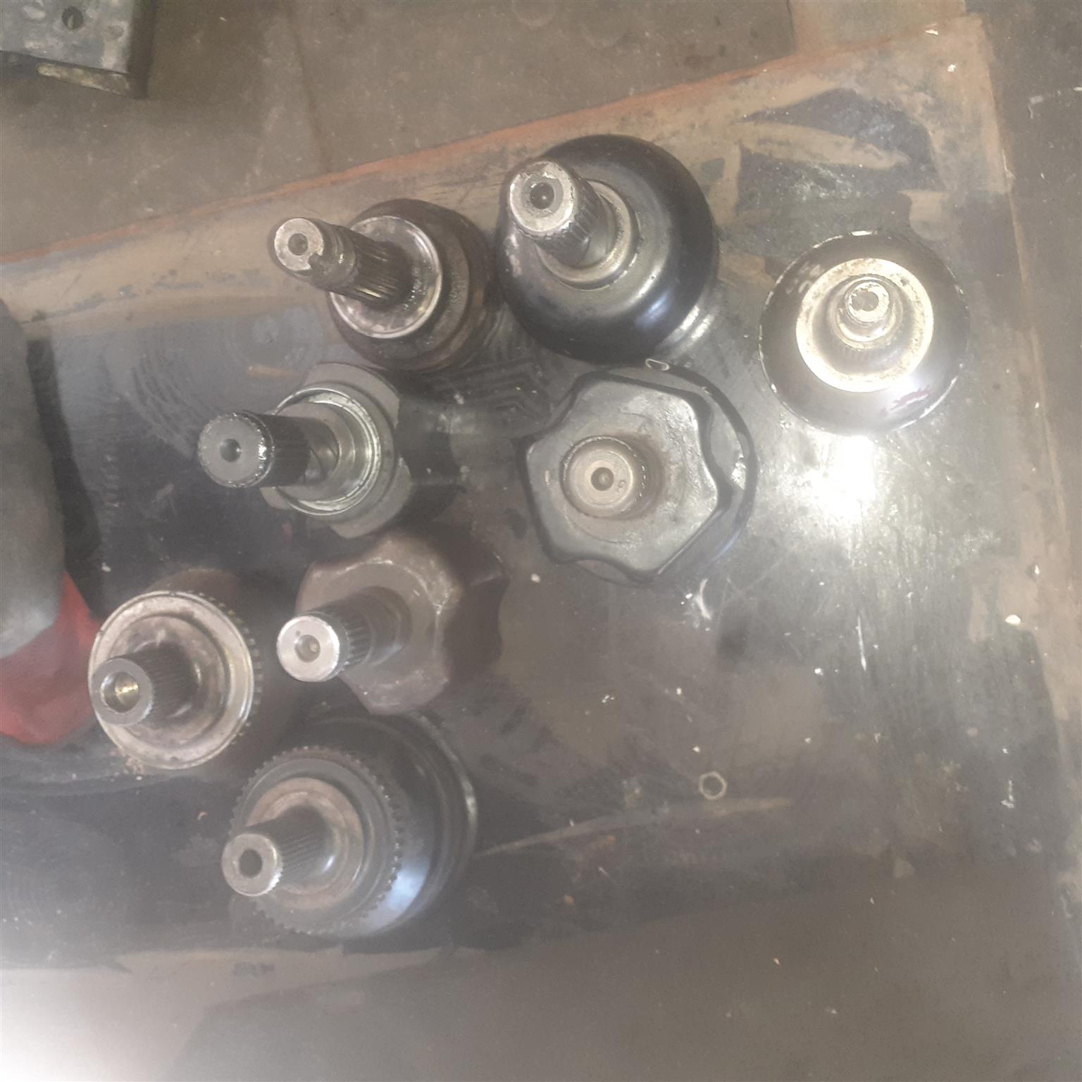 VOLVO CV TRIPODS FOR SALE (DELIVERY AVAILABLE COUNTRY WIDE) - Private Seller VOLVO CV TRIPODS FOR SALE (DELIVERY AVAILABLE COUNTRY WIDE) - Private Seller