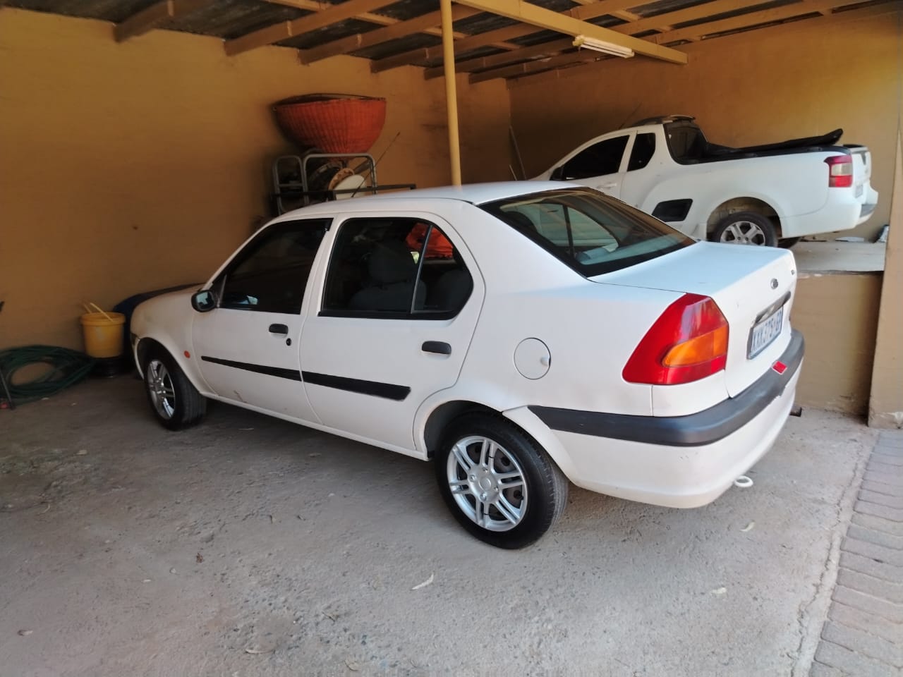 Used 2002 Ford Ikon 1.6i CLX - Private Seller Used 2002 Ford Ikon 1.6i CLX - Private Seller