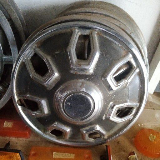 Datsun, wheel caps - Private Seller Datsun, wheel caps - Private Seller