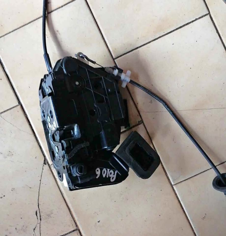 POLO6  R/R DOOR  ACTUATOR