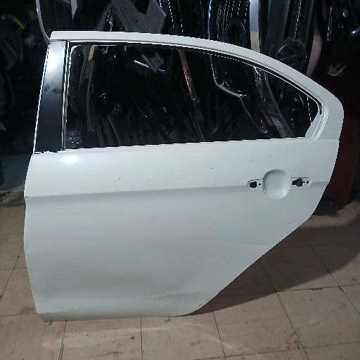 Suzuki ciaz door - Private Seller Suzuki ciaz door - Private Seller