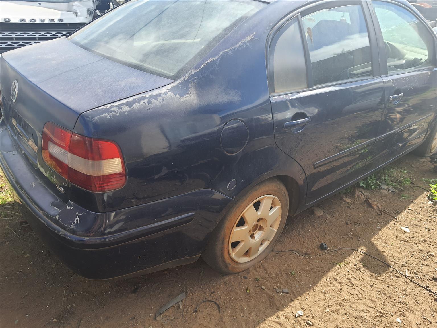 VW POLO SEDAN CLASSIC STRIPPING FOR SPARES - Private Seller VW POLO SEDAN CLASSIC STRIPPING FOR SPARES - Private Seller