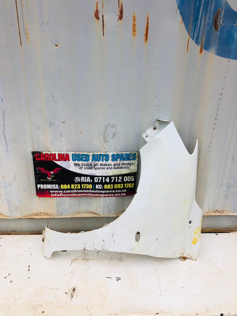 Toyota Rumion left side fender with marker lamp - Private Seller Toyota Rumion left side fender with marker lamp - Private Seller