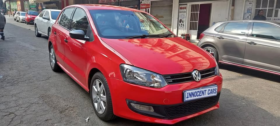 2012 VW POLO 6 1.4 TRENDLINE MANUAL TRANSMISSION.. RED COLOUR.. .. USED..