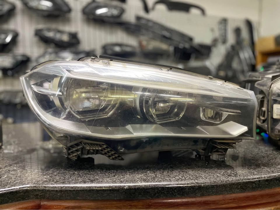 BMW F15 F16 X5 X6 headlights