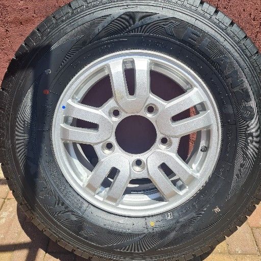 MAHINDRA SCORPIO BRAND NEW 16INCH SINGLE MAG AND TYRE - Private Seller MAHINDRA SCORPIO BRAND NEW 16INCH SINGLE MAG AND TYRE - Private Seller
