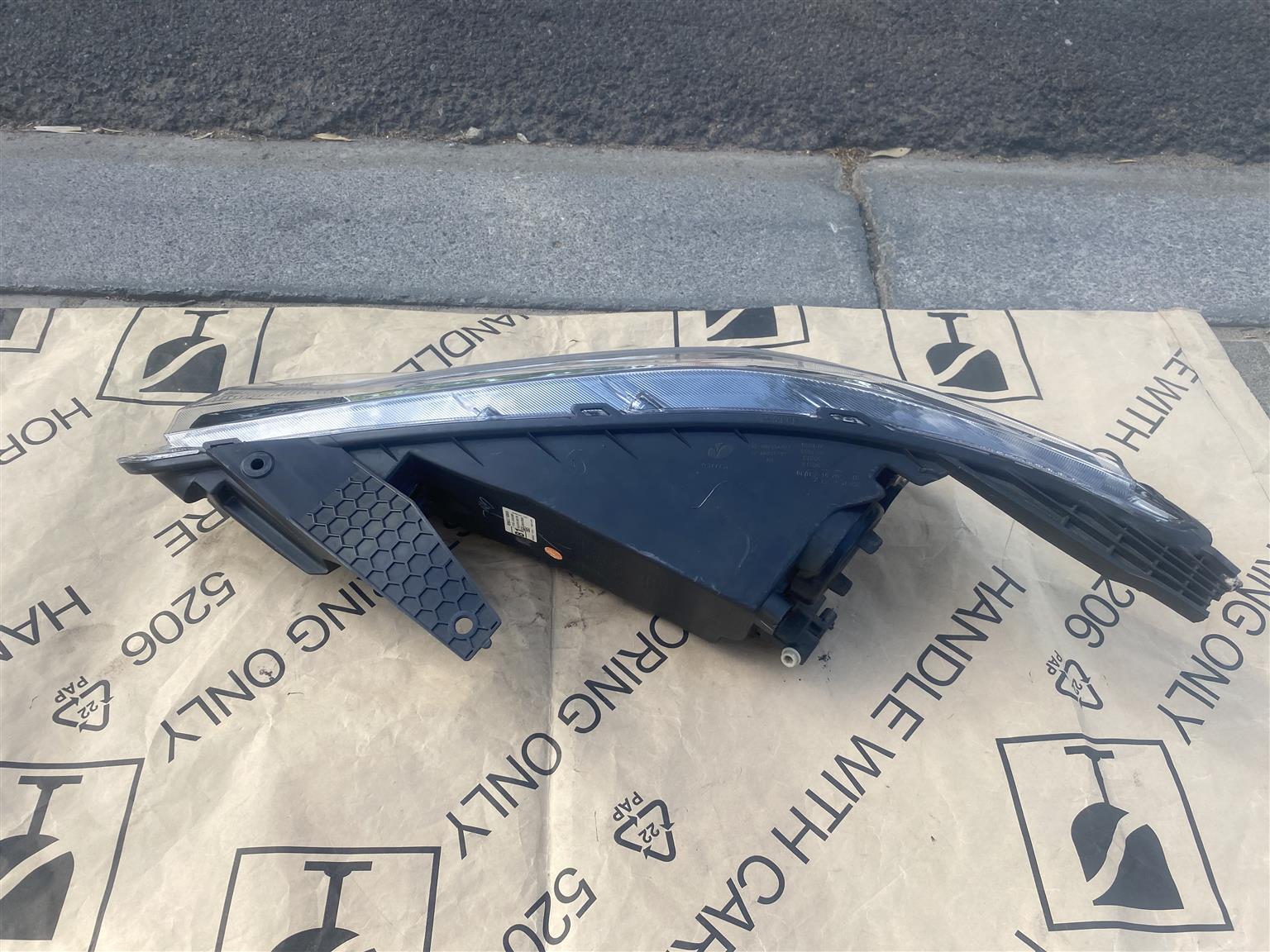 2023 NISSAN MAGNITE HALOGEN HEADLIGHT RIGHT SIDE FOR SALE - Private Seller 2023 NISSAN MAGNITE HALOGEN HEADLIGHT RIGHT SIDE FOR SALE - Private Seller