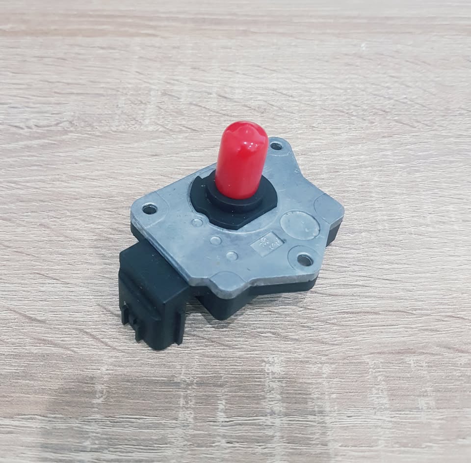 Nissan Hardbody red cap airflow meter - Private Seller Nissan Hardbody red cap airflow meter - Private Seller