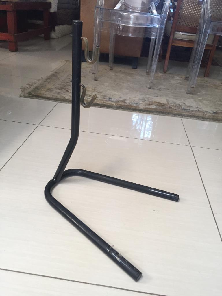 holdfast bike stand