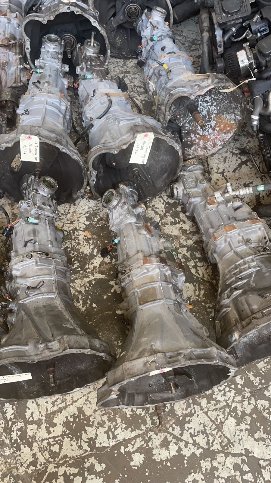 NISSAN 1 TONNER MANUAL GEARBOX FOR SALE