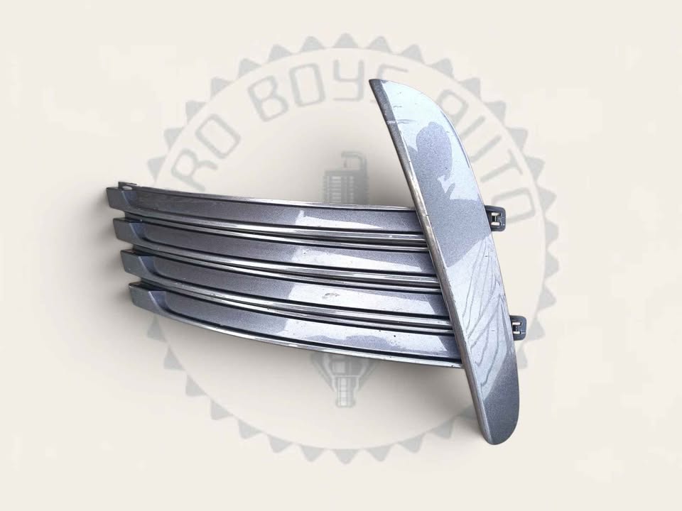 TOYOTA COROLLA PRESTIGE LEFT SIDE FOGLIGHT COVER/GRILL AVAILABLE FOR SALE - Private Seller TOYOTA COROLLA PRESTIGE LEFT SIDE FOGLIGHT COVER/GRILL AVAILABLE FOR SALE - Private Seller