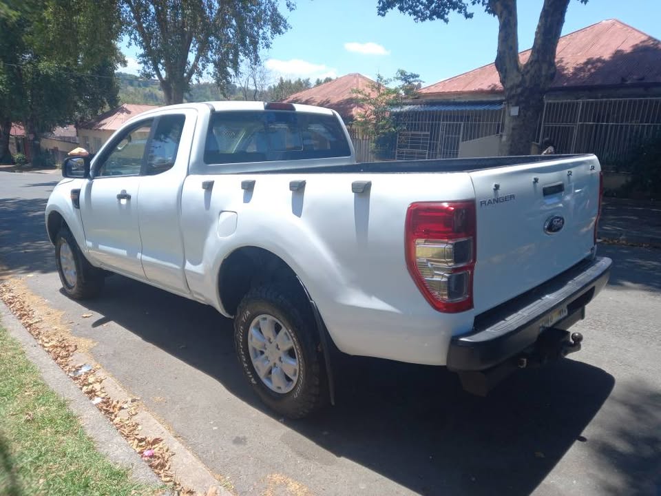 2012 Ford Ranger Super Cab 2.2 Diesel, Manuel, White Color, Mileage 95000kms,