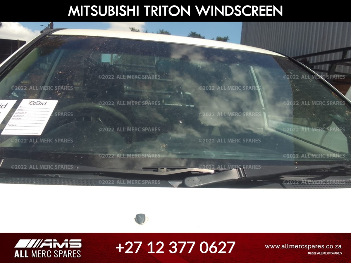 Used Mitsubishi Triton Front Windscreen - Private Seller Used Mitsubishi Triton Front Windscreen - Private Seller