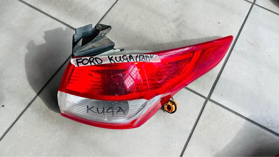 Ford Kuga taillight - Private Seller Ford Kuga taillight - Private Seller