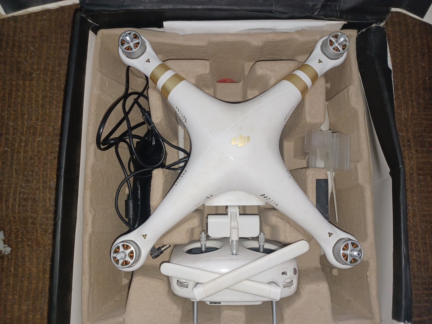 Dji phantom 3 drone