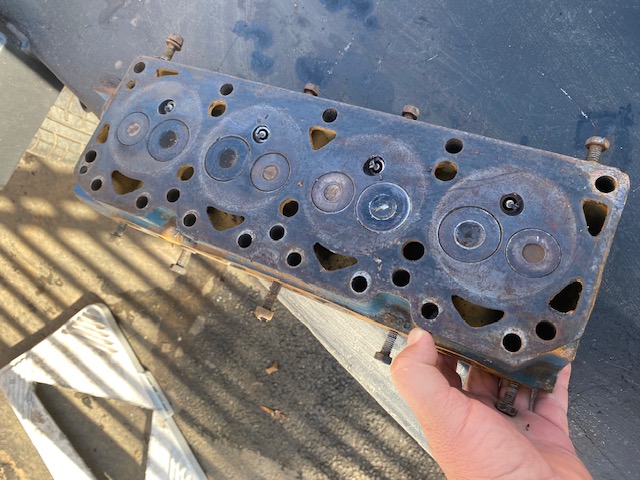 Ford Kent 1600 cylinder head complete