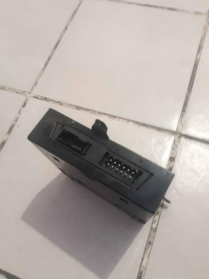 BMW E32,E34 Radio Amplifier - Private Seller