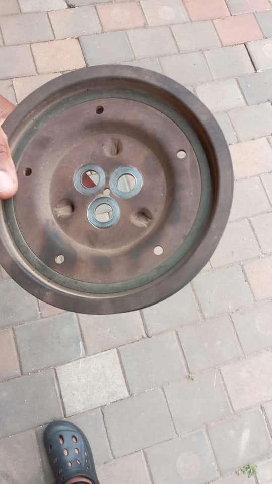 Ford ranger 2.2 crank pulley - Private Seller Ford ranger 2.2 crank pulley - Private Seller