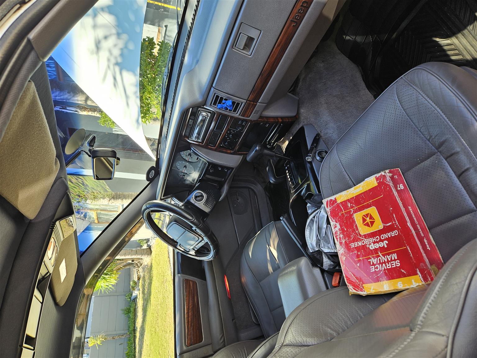 One of a kind 1993 Rob Greene Jeep Grand Cherokee, 5,2 V8 Magnum