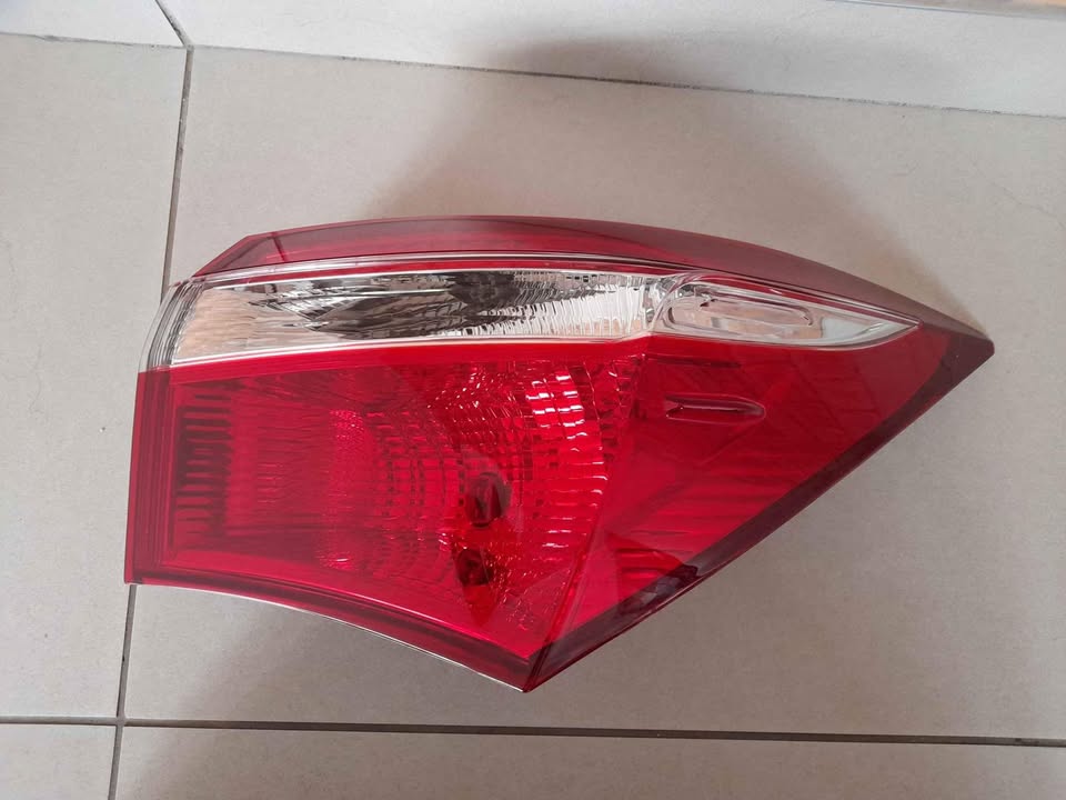 Toyota Corolla Prestige 2014 ONWARDS BRAND NEW OUTER TAILIGHTS FORSALE PRICE