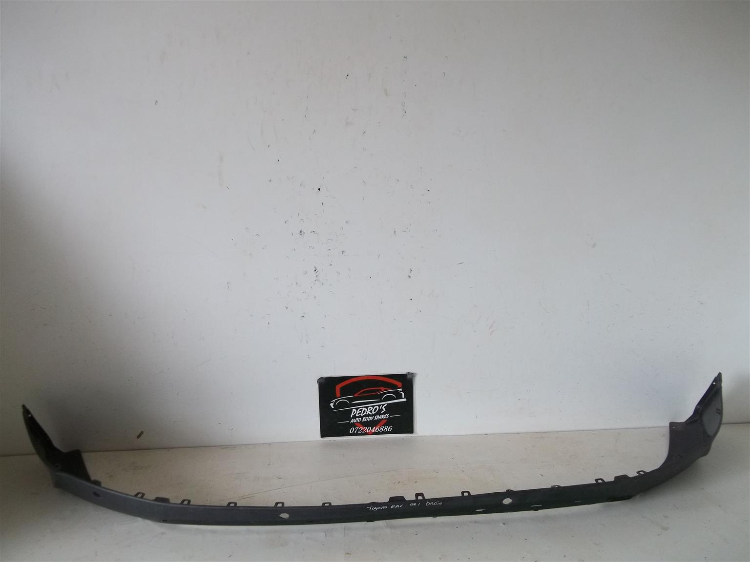 Toyota Rav 4 rear bumper spoiler - Private Seller Toyota Rav 4 rear bumper spoiler - Private Seller