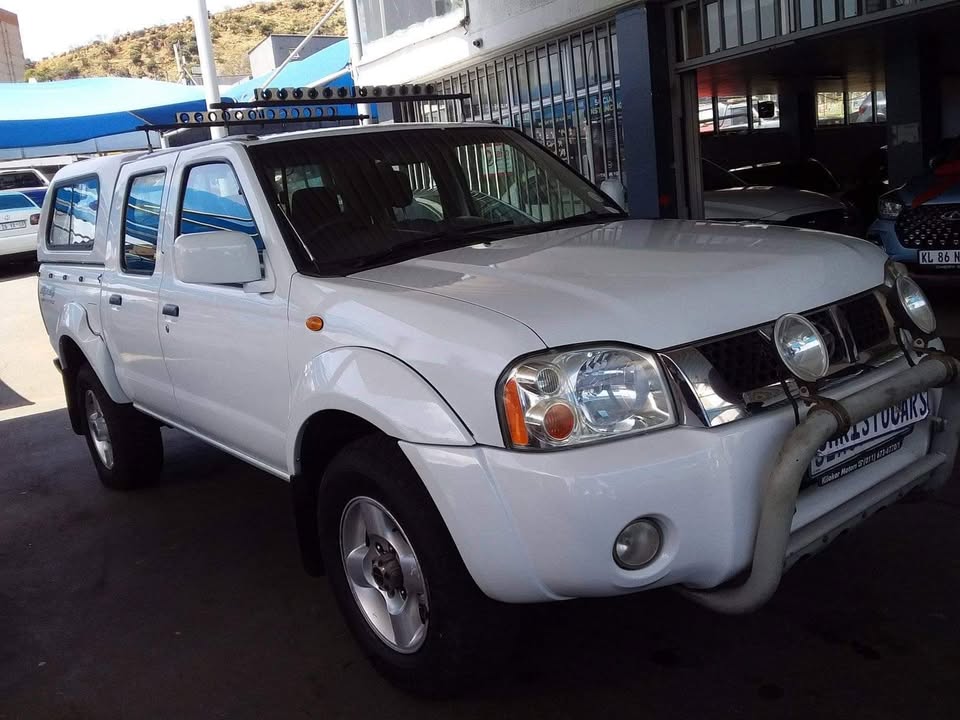 2006 Nissan NP300 Hard Body canopy 2006