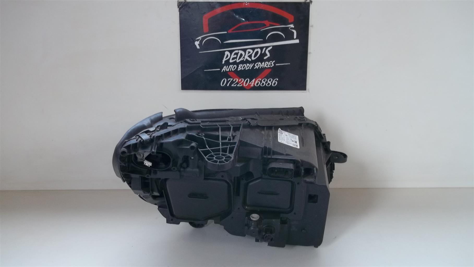 Mercedes W205 (Left) LED Headlight - Private Seller Mercedes W205 (Left) LED Headlight - Private Seller