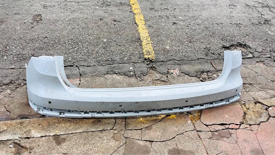 Audi Q3 Back bumper 2018/20 - Private Seller Audi Q3 Back bumper 2018/20 - Private Seller