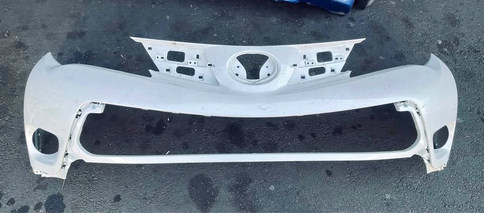 Toyota RAV4 bumper - Private Seller Toyota RAV4 bumper - Private Seller