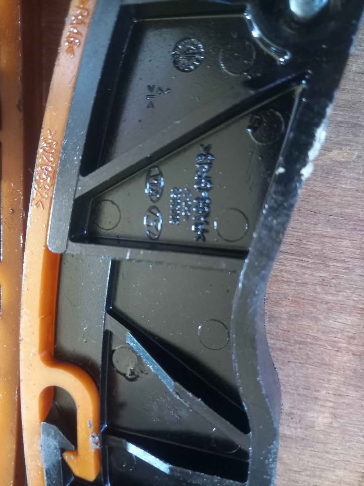 HYUNDAI G4FA TIMING GUIDES PLUS TIMING CHAIN IN EXCELLENT CONDITION - Private Seller HYUNDAI G4FA TIMING GUIDES PLUS TIMING CHAIN IN EXCELLENT CONDITION - Private Seller