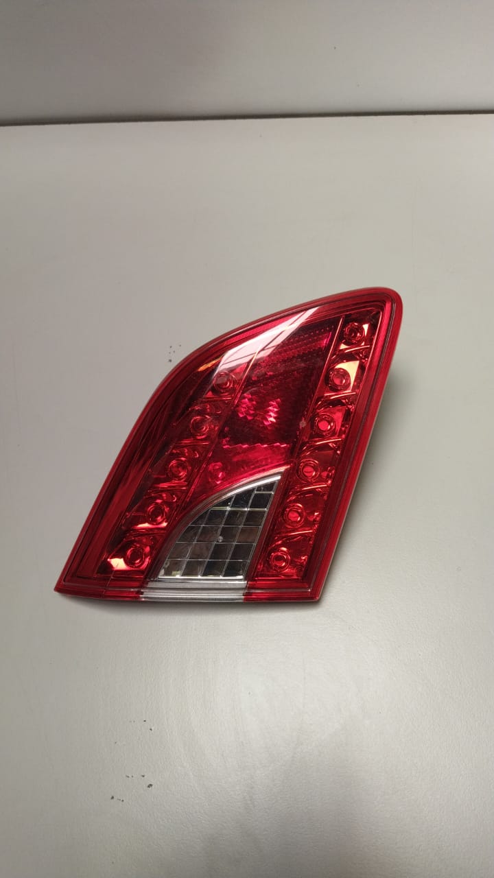 Nissan Sentra LEft side inner taillight - Private Seller Nissan Sentra LEft side inner taillight - Private Seller