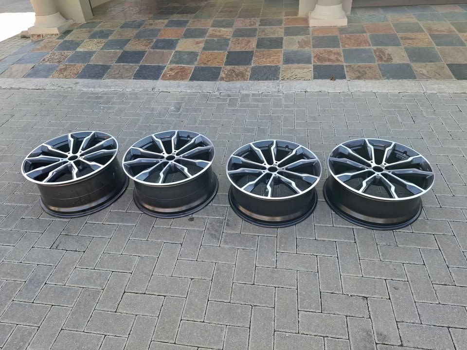 Bmw x3 mags 20 inch - Private Seller