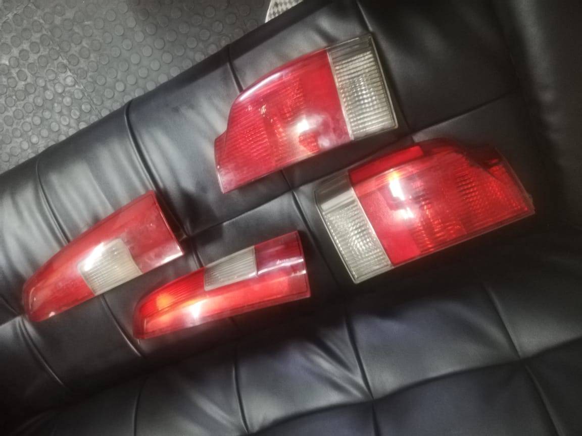 VOLVO XC70 2007 TAIL LIGHT FOR SALE (DELIVERY AVAILABLE COUNTRY WIDE) - Private Seller VOLVO XC70 2007 TAIL LIGHT FOR SALE (DELIVERY AVAILABLE COUNTRY WIDE) - Private Seller