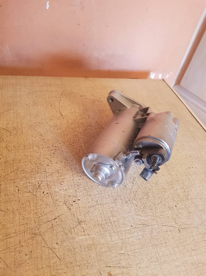 ORIGINAL BOSCH CHRYSLER NEON STARTER MOTOR FORSALE