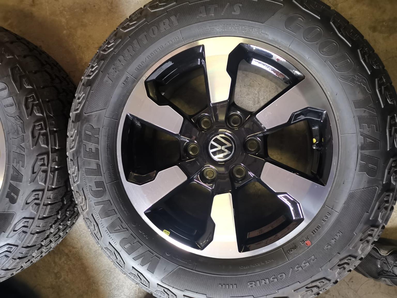 18inch VW Amarok OEM rims with new 255 65 18 Goodyear Wrangler Territory AT/S se - Private Seller 18inch VW Amarok OEM rims with new 255 65 18 Goodyear Wrangler Territory AT/S se - Private Seller