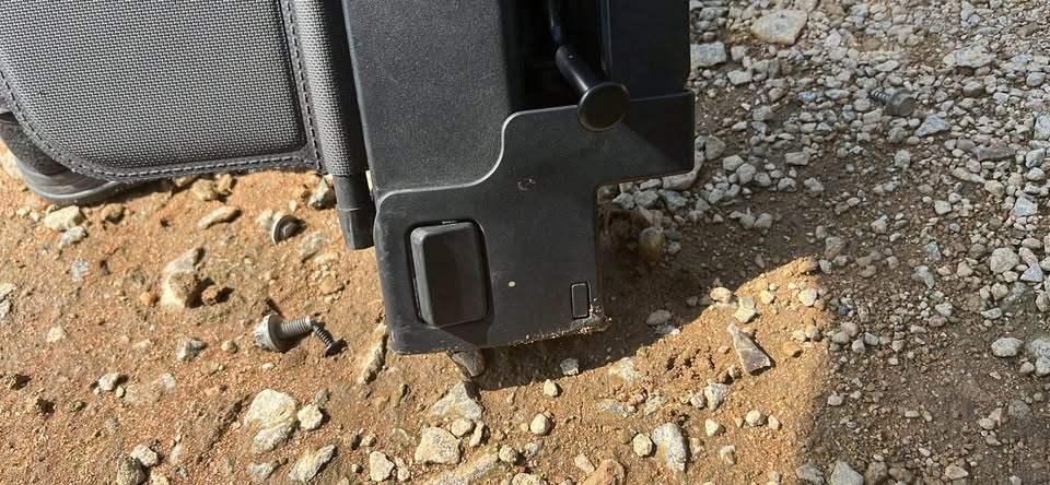 BMW X3 F25 PARCEL SHELF / BOOT COVER FOR SALE - Private Seller