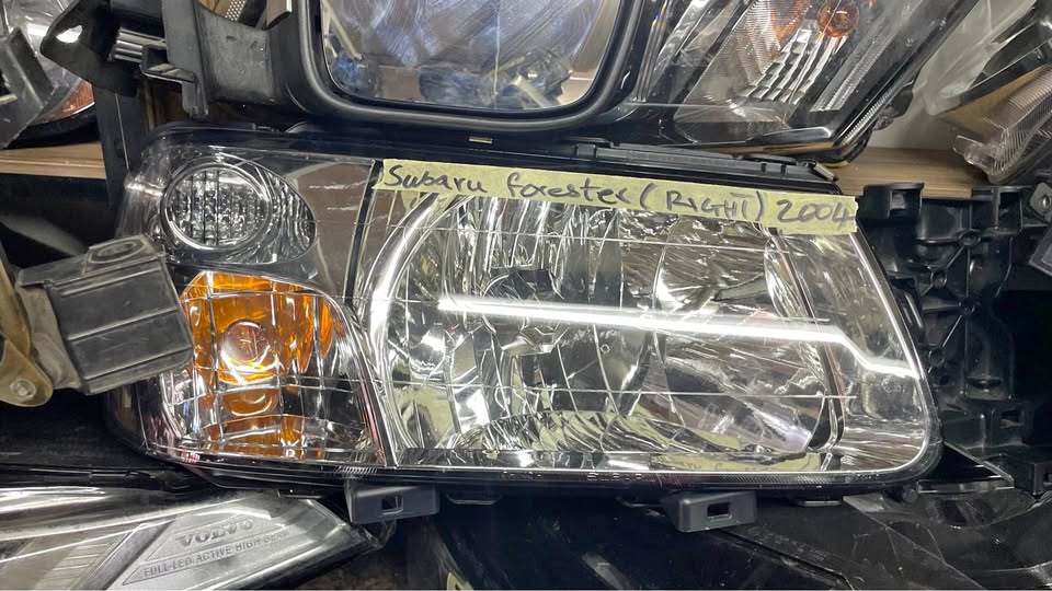 Subaru Forester STi XT Headlight 2003/05 - Private Seller Subaru Forester STi XT Headlight 2003/05 - Private Seller