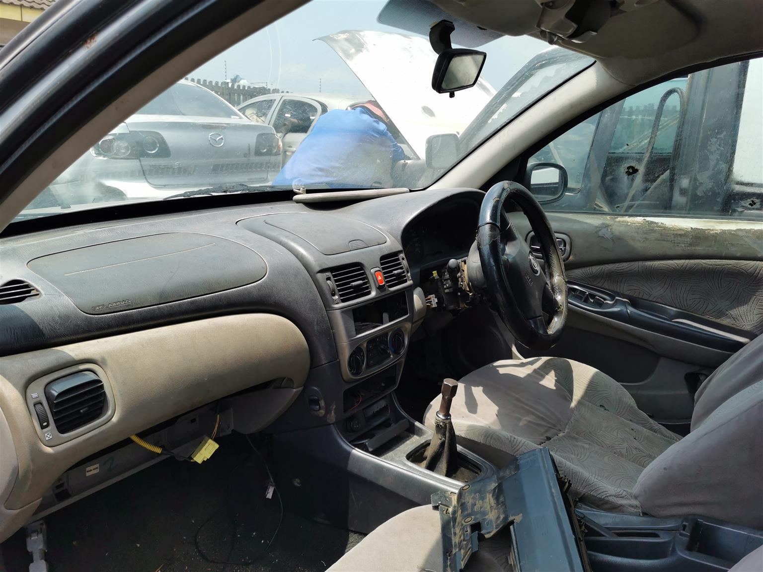 2002 Nissan Almera 1.8 - Stripping for spares