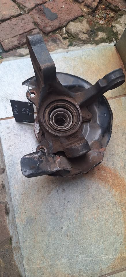 Toyota Tazz hub and stub available - Private Seller